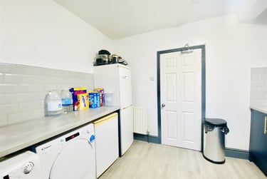3 bed flat, Trent Bridge Buildings, West Bridgford, Nottingham, NG25FB - Image 6
